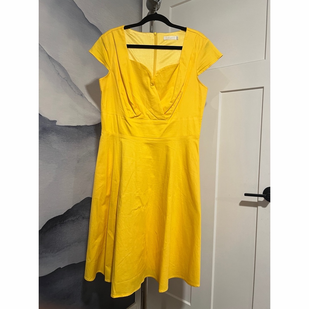 Retro style Yellow Dress